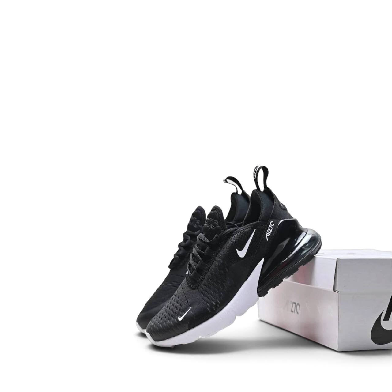 Маратонки Air Max 270 Black/White