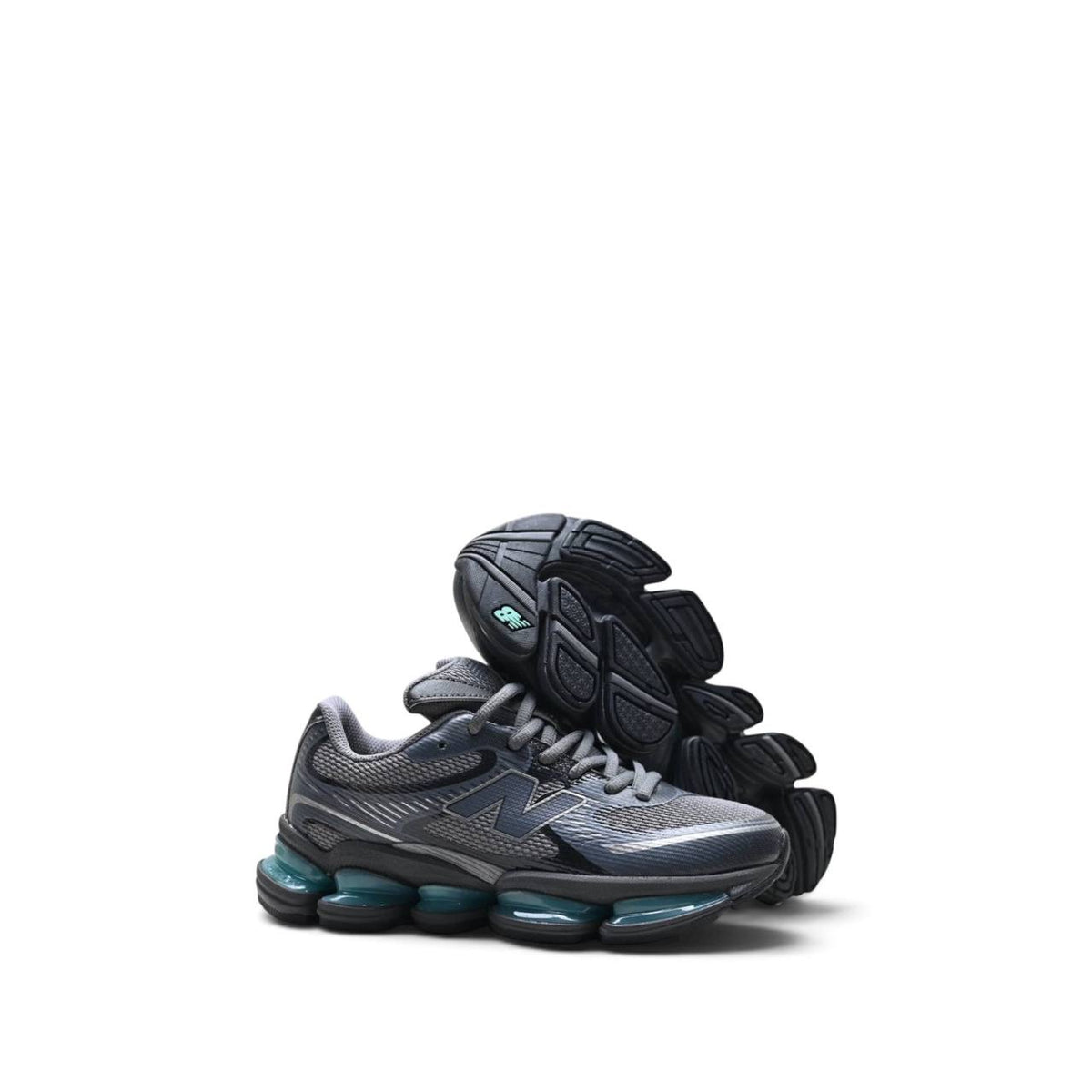 Маратонки New Balance 2000