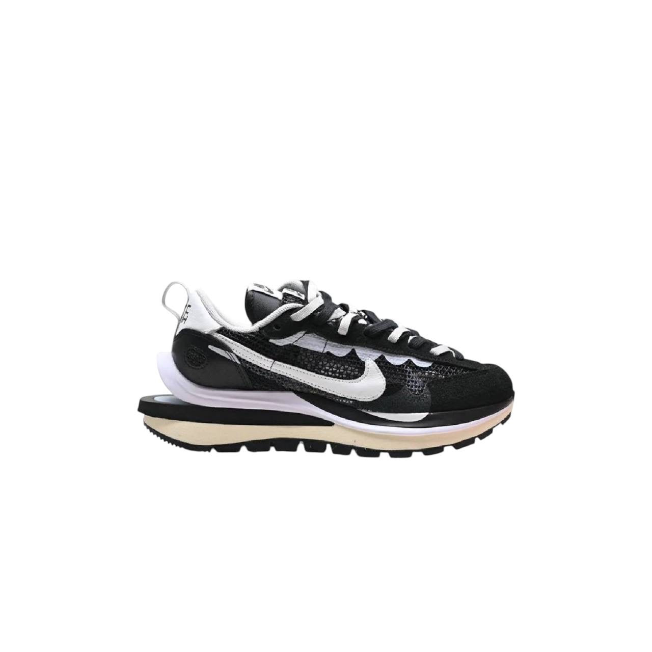Маратонки Sacai VaporWaffle Black/White