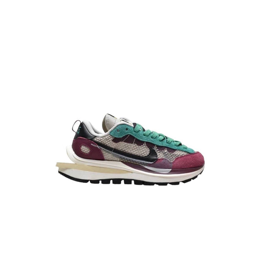 Маратонки Sacai VaporWaffle Villain Red/Neptune Green